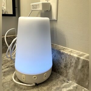 Hatch Rest 2nd Gen All-in-one Sleep Machine, Nightlight & Sound Machine